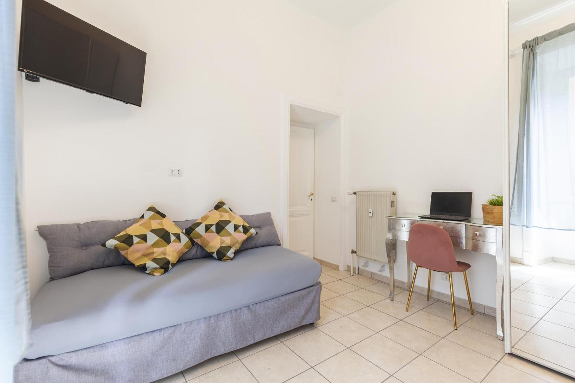 Hostly-michelangelo Cloister Suite-center Of Apartamento *